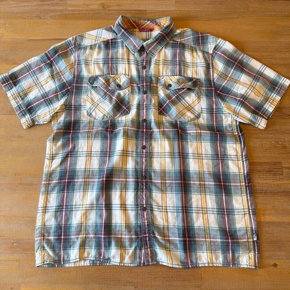 The North Face Short Sleeve Plaid Button Up Shirt Size L
